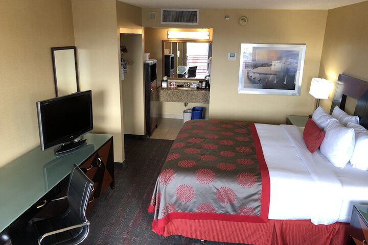1 King Bed (13 of 30)