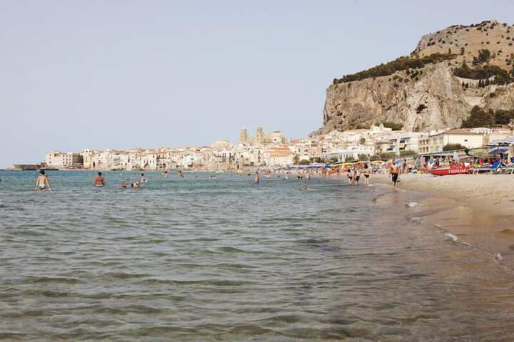 Beach 23 of 38