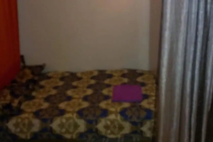 Room 5 of 14