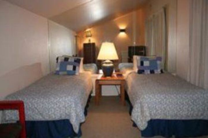Room 12 of 26