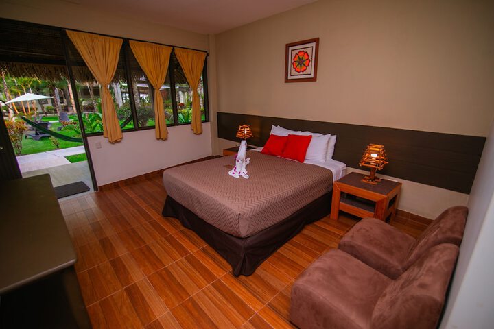 Room 4 of 79