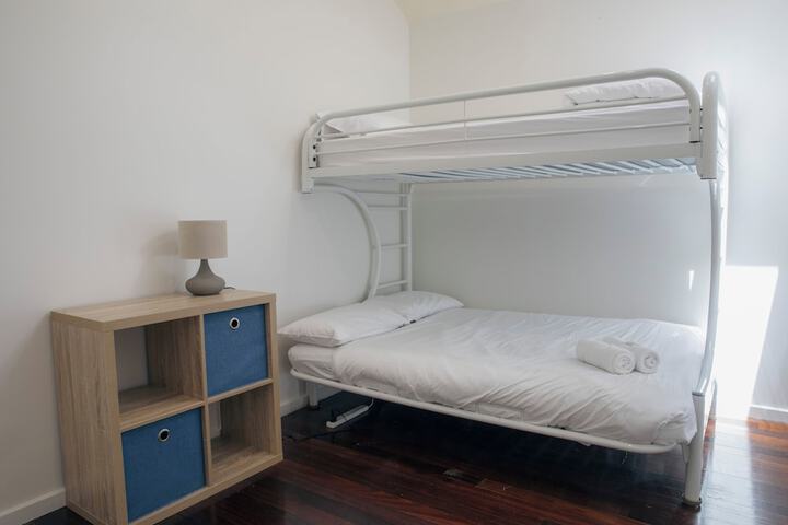 Room 19 of 105