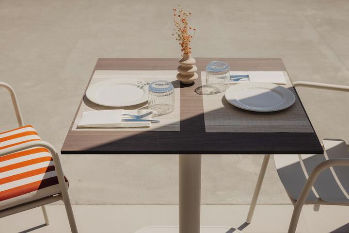 Dining 16 of 20