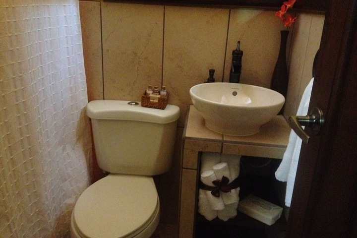 Room 34 of 65