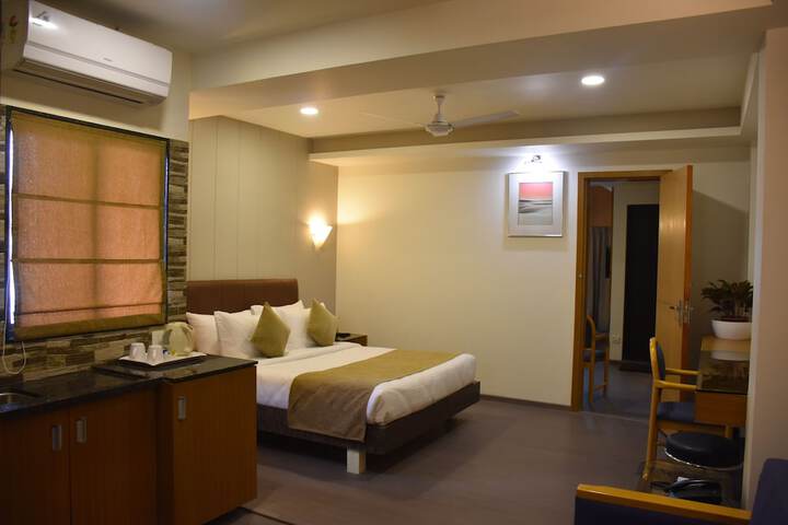 Room 6 of 58