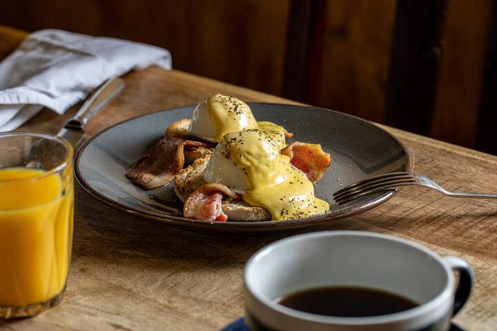Breakfast/Coffee Service 15 of 16