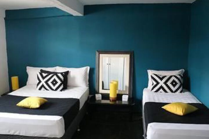 Room 18 of 43