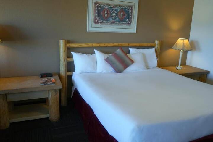 Room 9 of 34