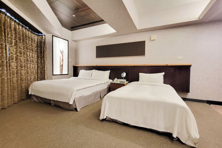 Room 56 of 90