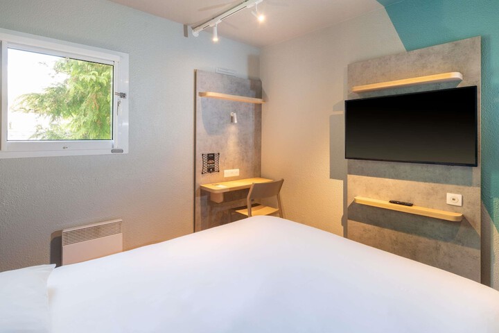 Room 21 of 55