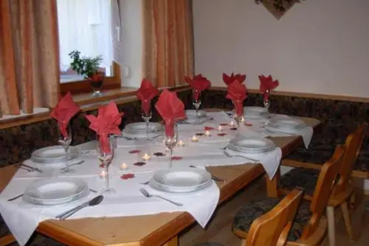 Dining 11 of 11