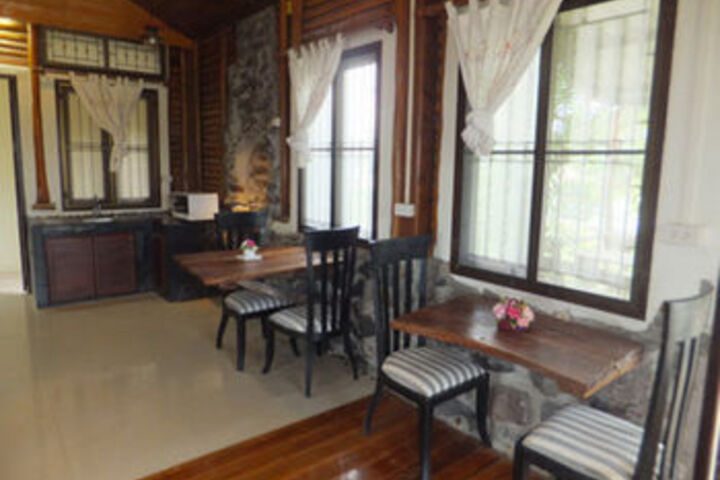 Room 12 of 21