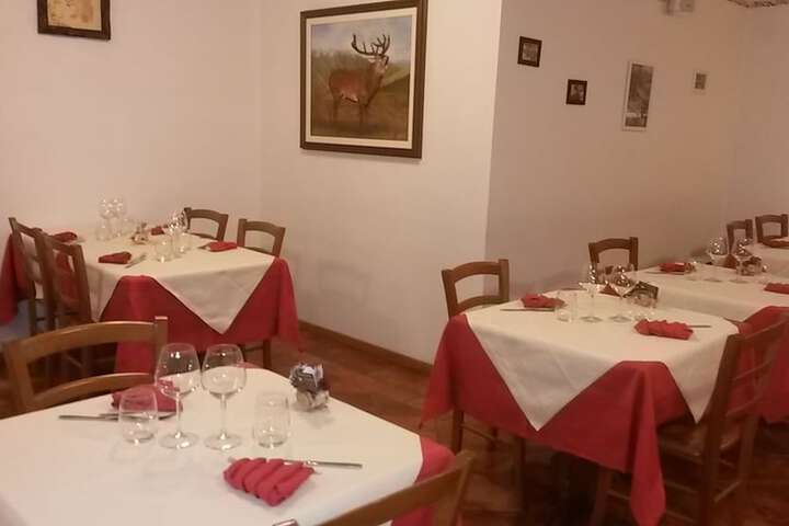 Dining 25 of 69