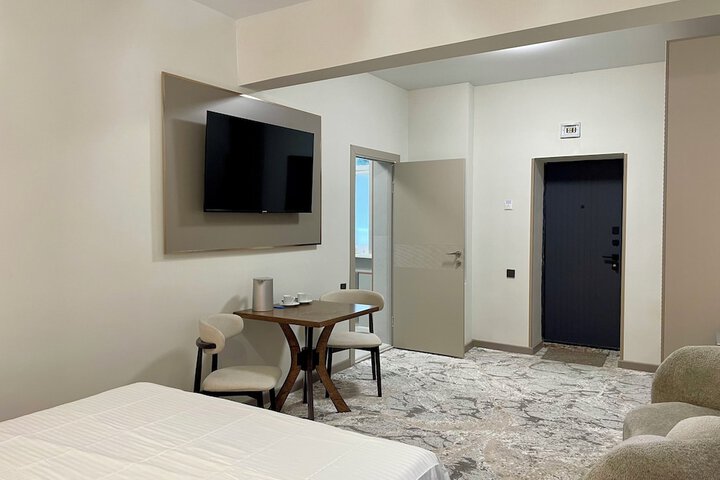 Room 22 of 127