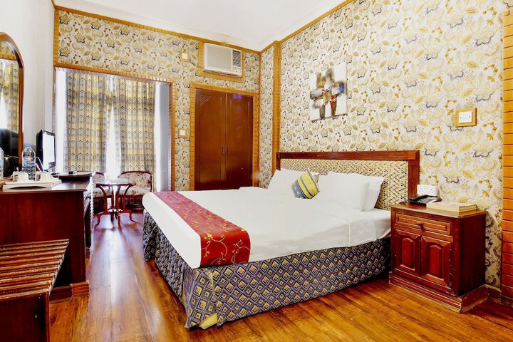 Room 24 of 31