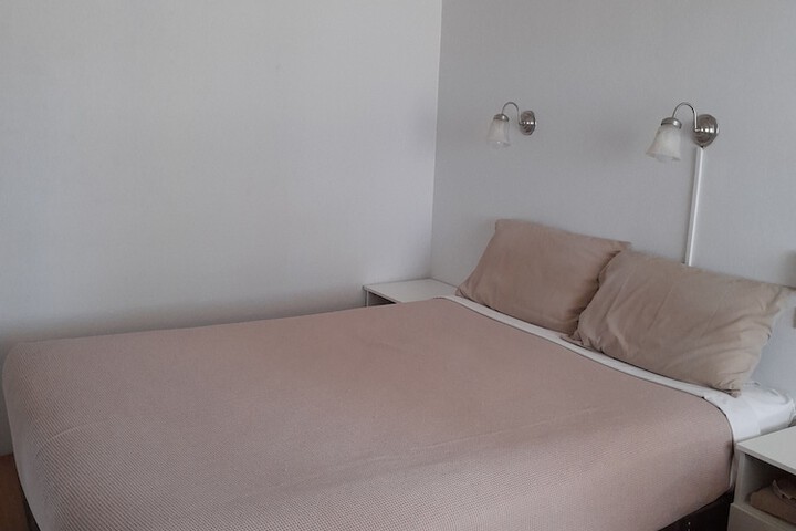 Room 35 of 86