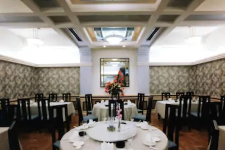 Dining Photos