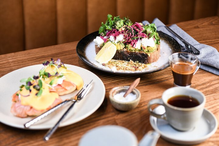 Breakfast/Coffee Service 212 of 301