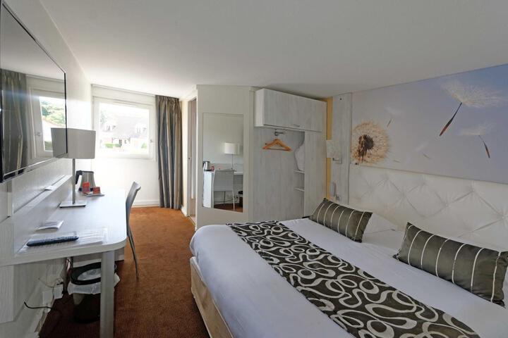 Room 37 of 80