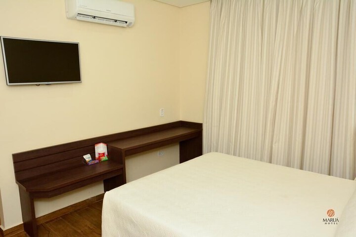 Room 14 of 35