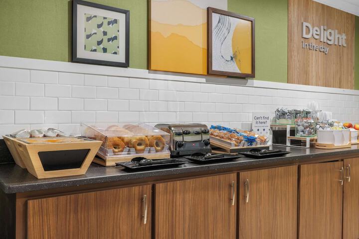 Breakfast area