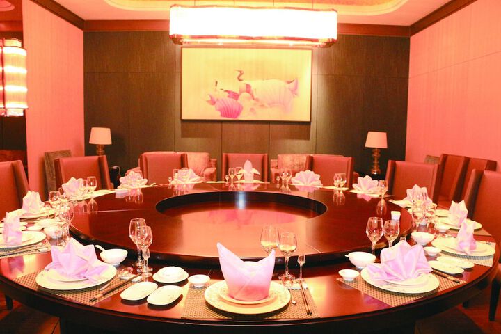 Dining 52 of 70