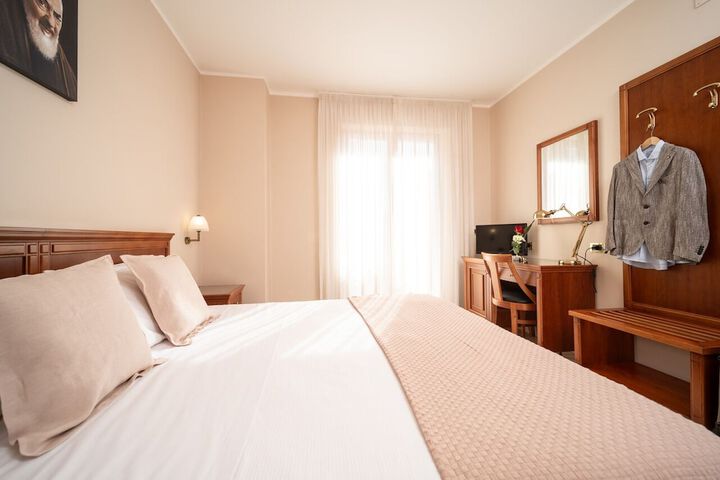 Room 26 of 111