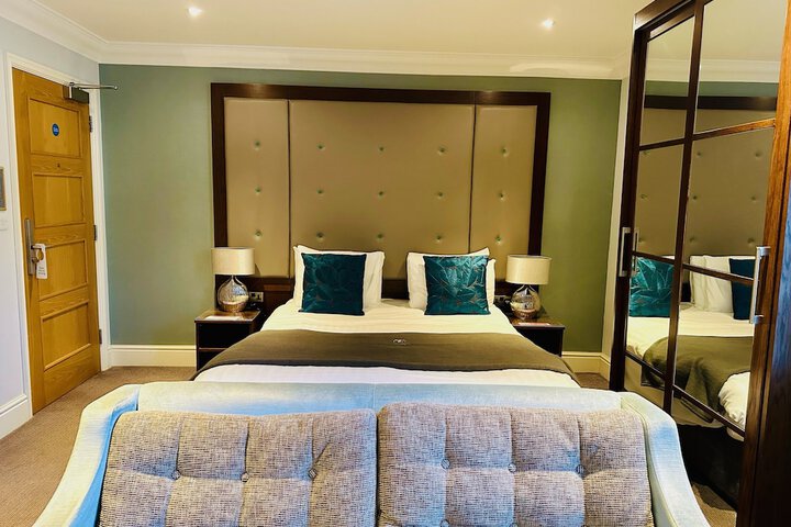 Room 43 of 73