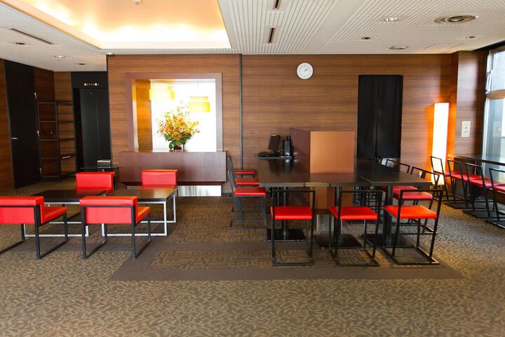 Entrance & Lobby