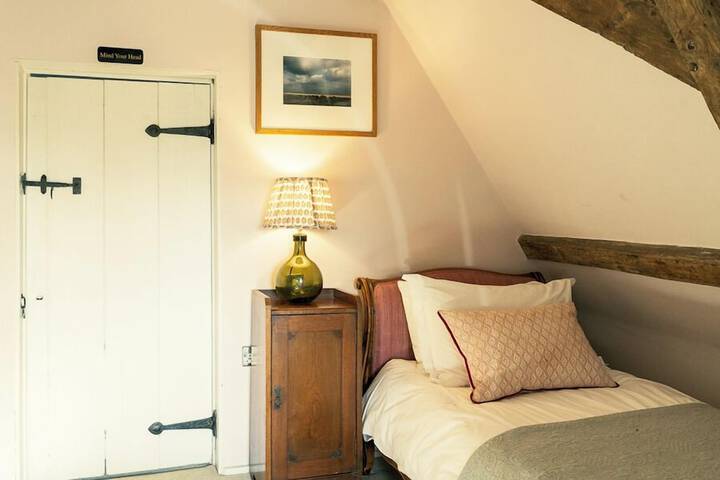 Room 10 of 74