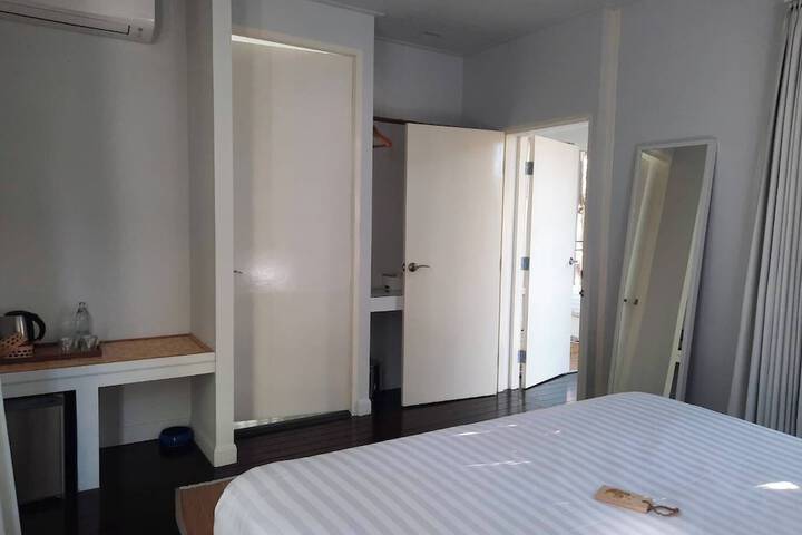 Room 36 of 127
