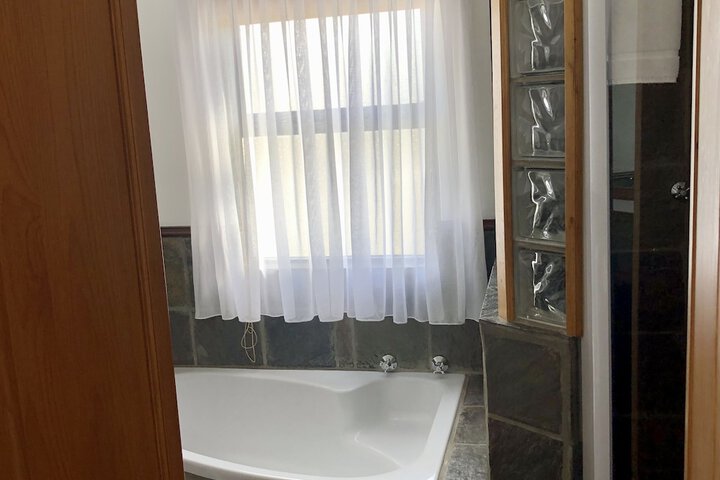 Room 29 of 53