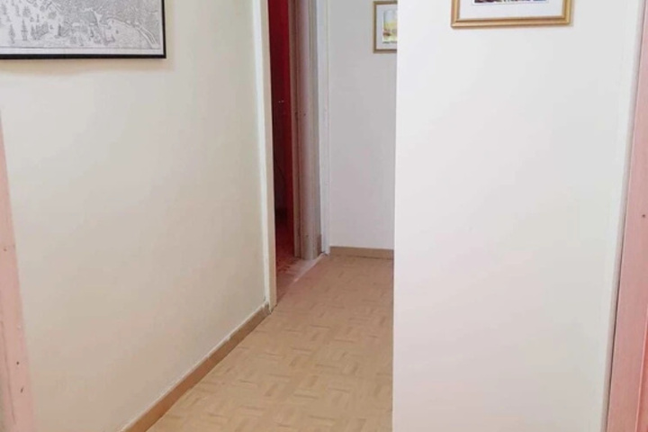 Room 15 of 18