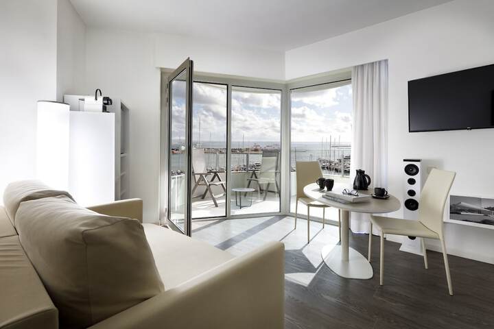 Room 48 of 139
