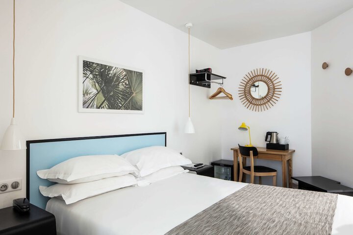 Room 11 of 54