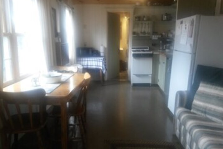 Room 6 of 14