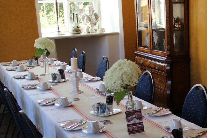Breakfast/Coffee Service 10 of 42