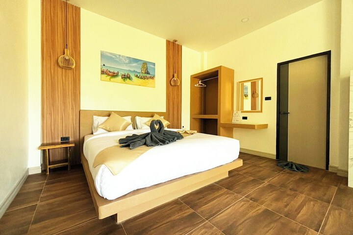 Room 13 of 47
