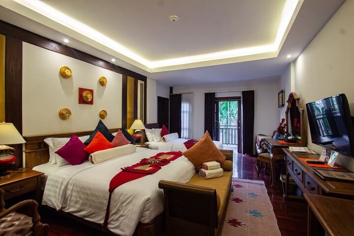 Room 42 of 98