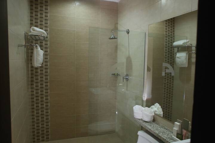Room 82 of 152
