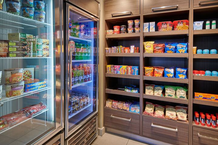 Snack bar