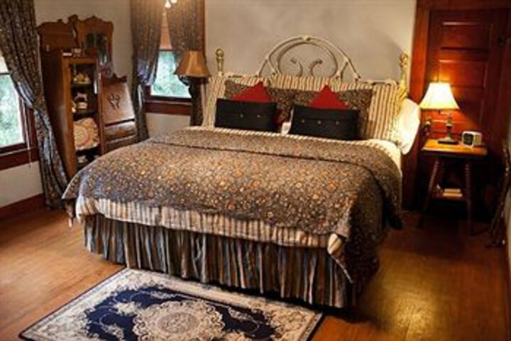 Room 5 of 38