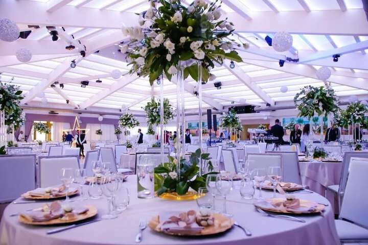 Ballroom/Hall 89 of 104