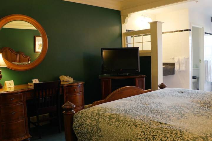 Room 18 of 39