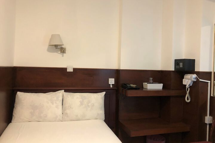 Room 69 of 127