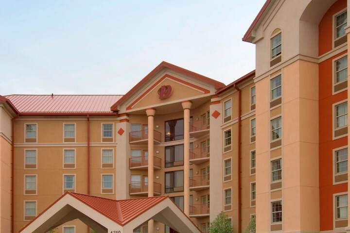 Hotel 76 of 77