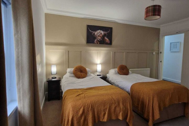 Room 14 of 37