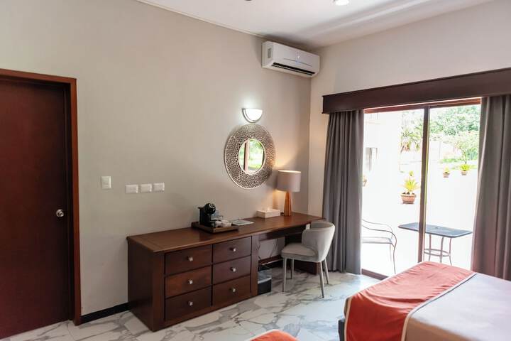Room 16 of 110