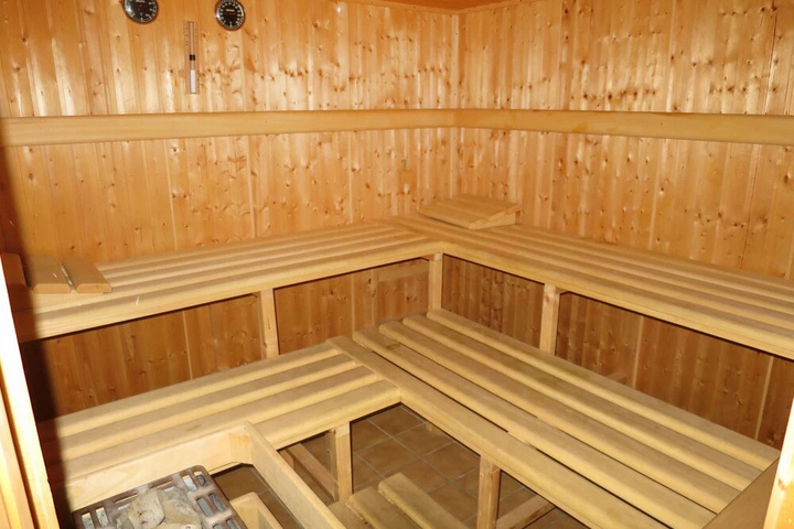 Spa 4 of 16