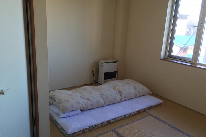 Room 17 of 60